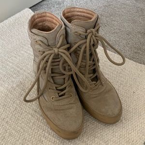 Yeezy Season 3 Combat Boot sz 36 Tan Suede